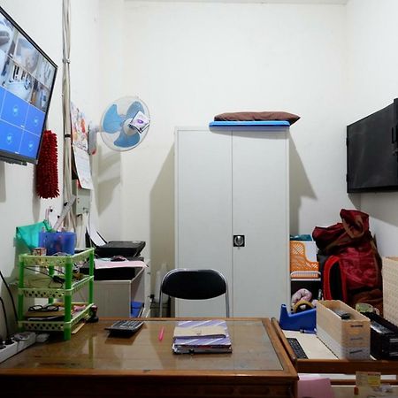 Hotel Reddoorz Near Living Plaza Purwokerto Exteriér fotografie