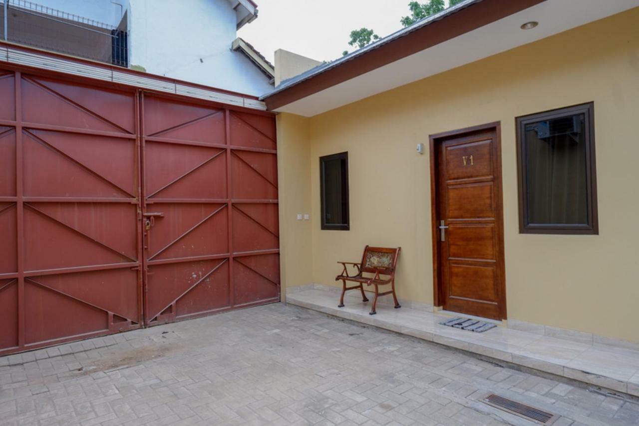 Hotel Reddoorz Near Living Plaza Purwokerto Exteriér fotografie