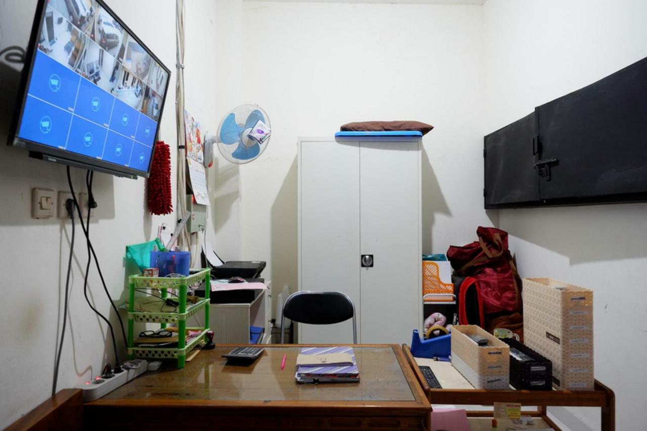 Hotel Reddoorz Near Living Plaza Purwokerto Exteriér fotografie
