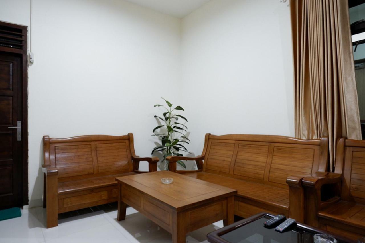 Hotel Reddoorz Near Living Plaza Purwokerto Exteriér fotografie