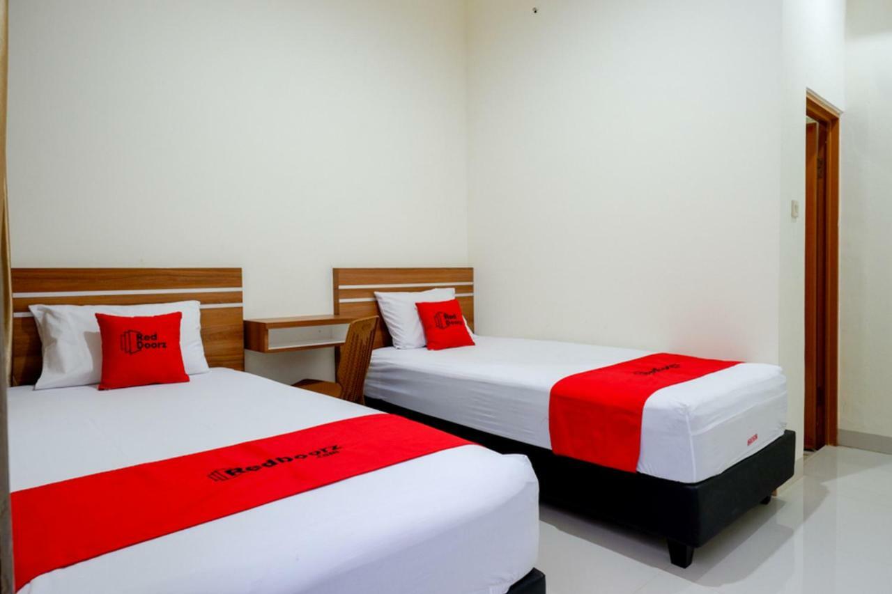 Hotel Reddoorz Near Living Plaza Purwokerto Exteriér fotografie